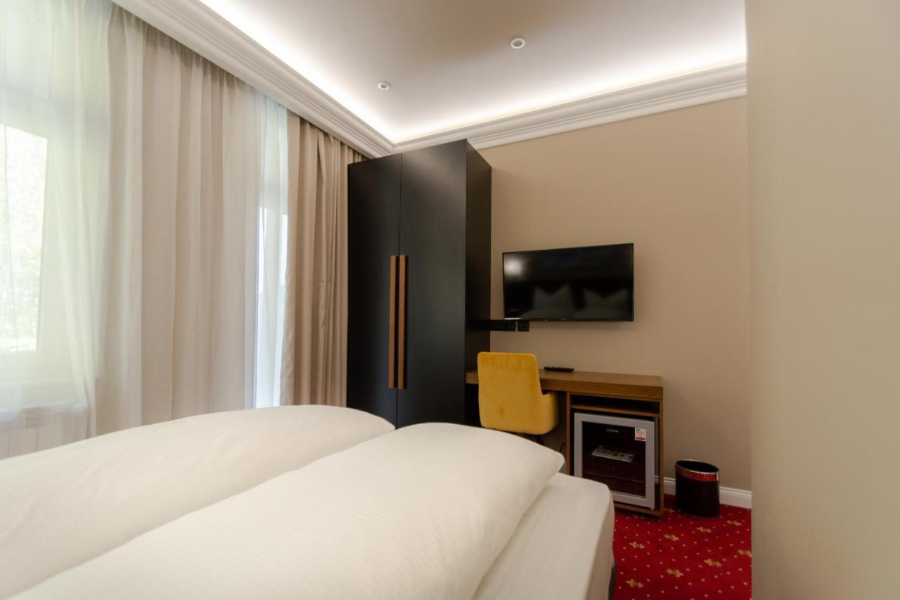 2h Horizon Hotel